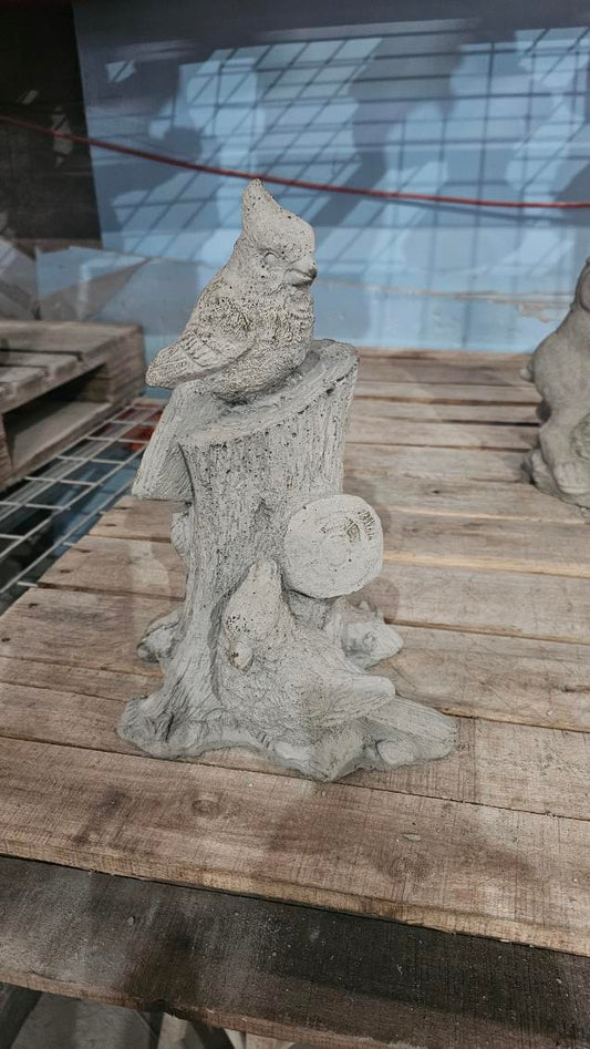 CARDINALS ON STUMP - 13"